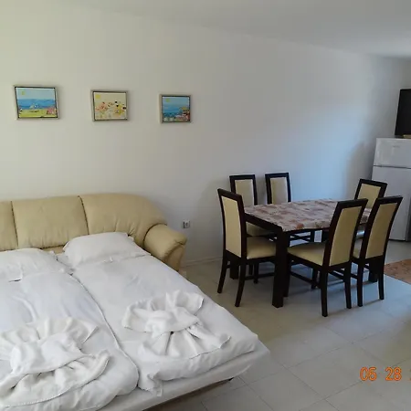 Aparthotel Triumph Village Sveti Vlas
