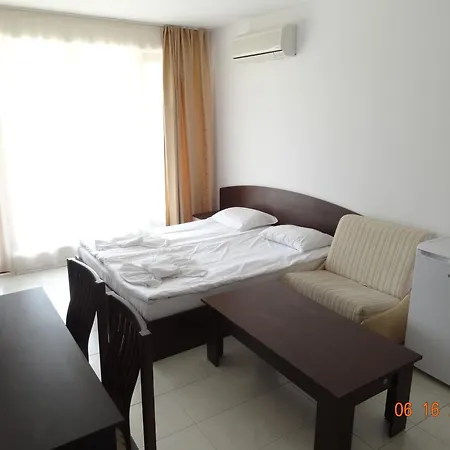 Aparthotel Triumph Village Sveti Vlas