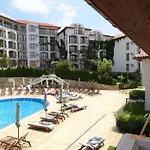 Aparthotel Triumph Village