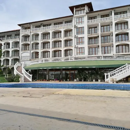 アパートホテル Triumph Village スヴェティ・ヴラス