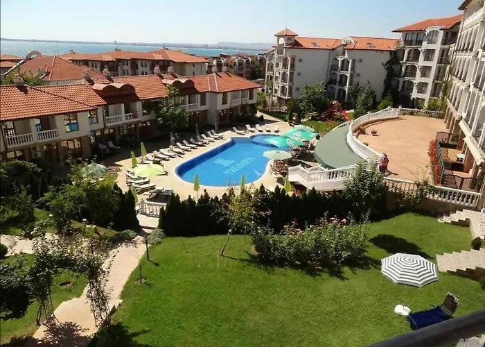 Aparthotel Triumph Village