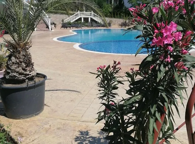 Triumph Village Aparthotel 4*